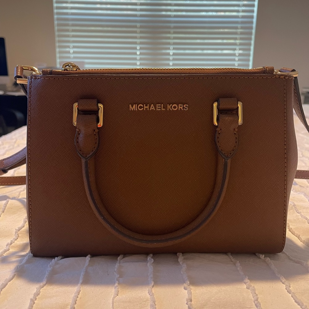 Brown Michael Kors over the shoulder purse
